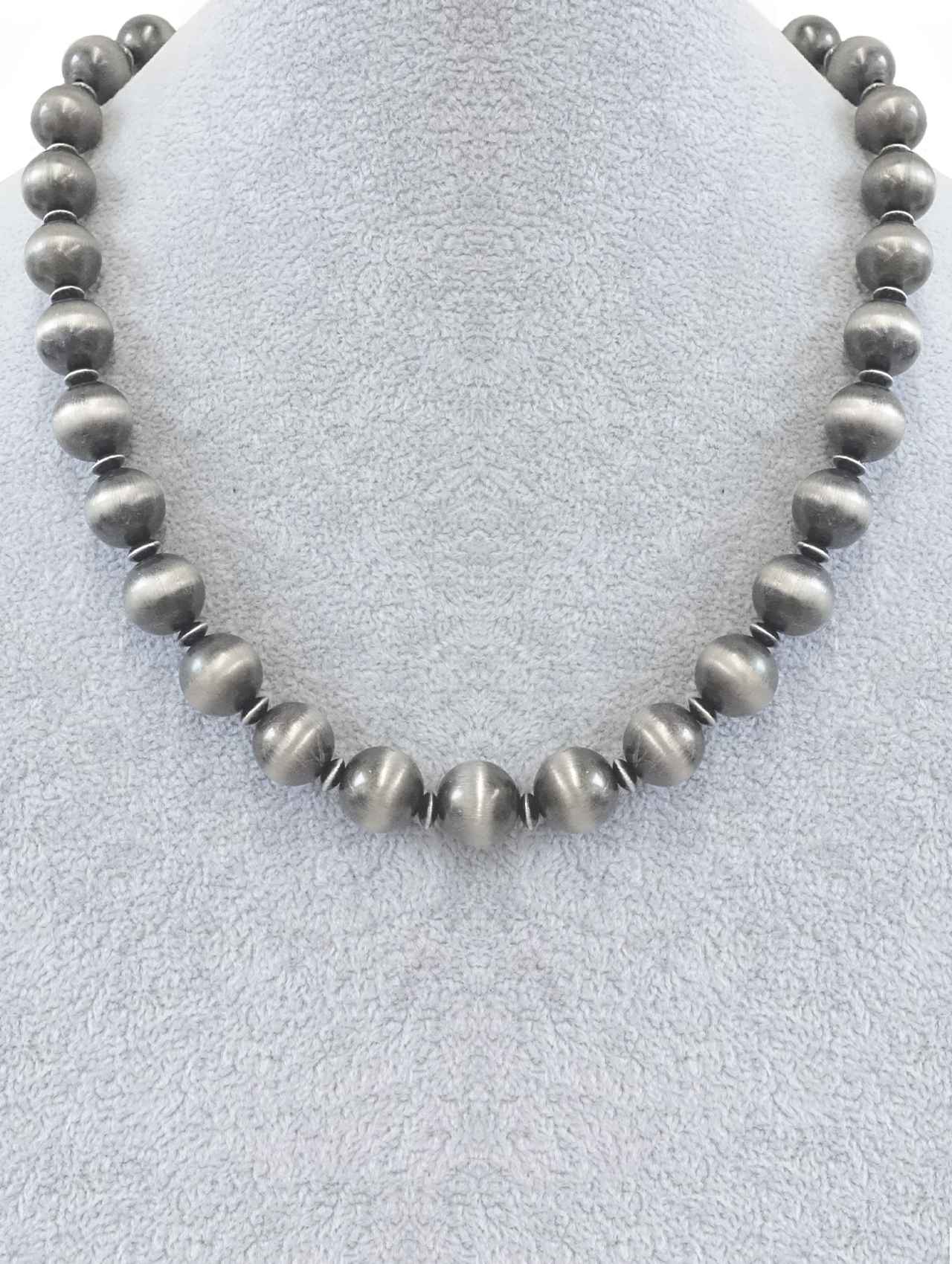 SILVER NAVAJO PEARL 18" NECKLACE