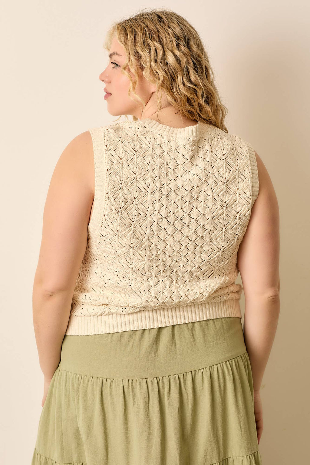 Sweater Vest with front ruffle pocket