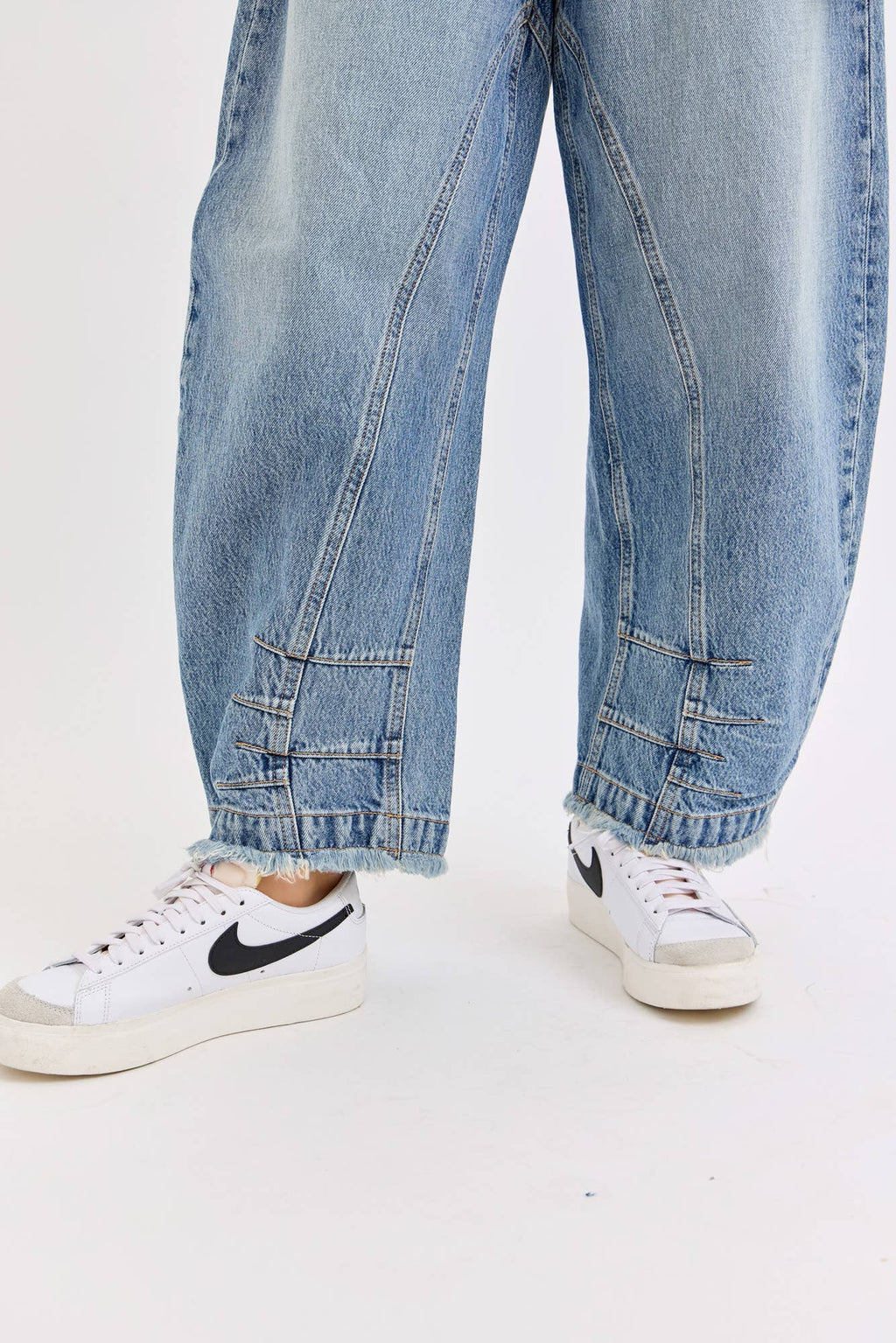 Mid Rise Barrel Leg with Seam Details Cello Jean - WV79880BR-M
