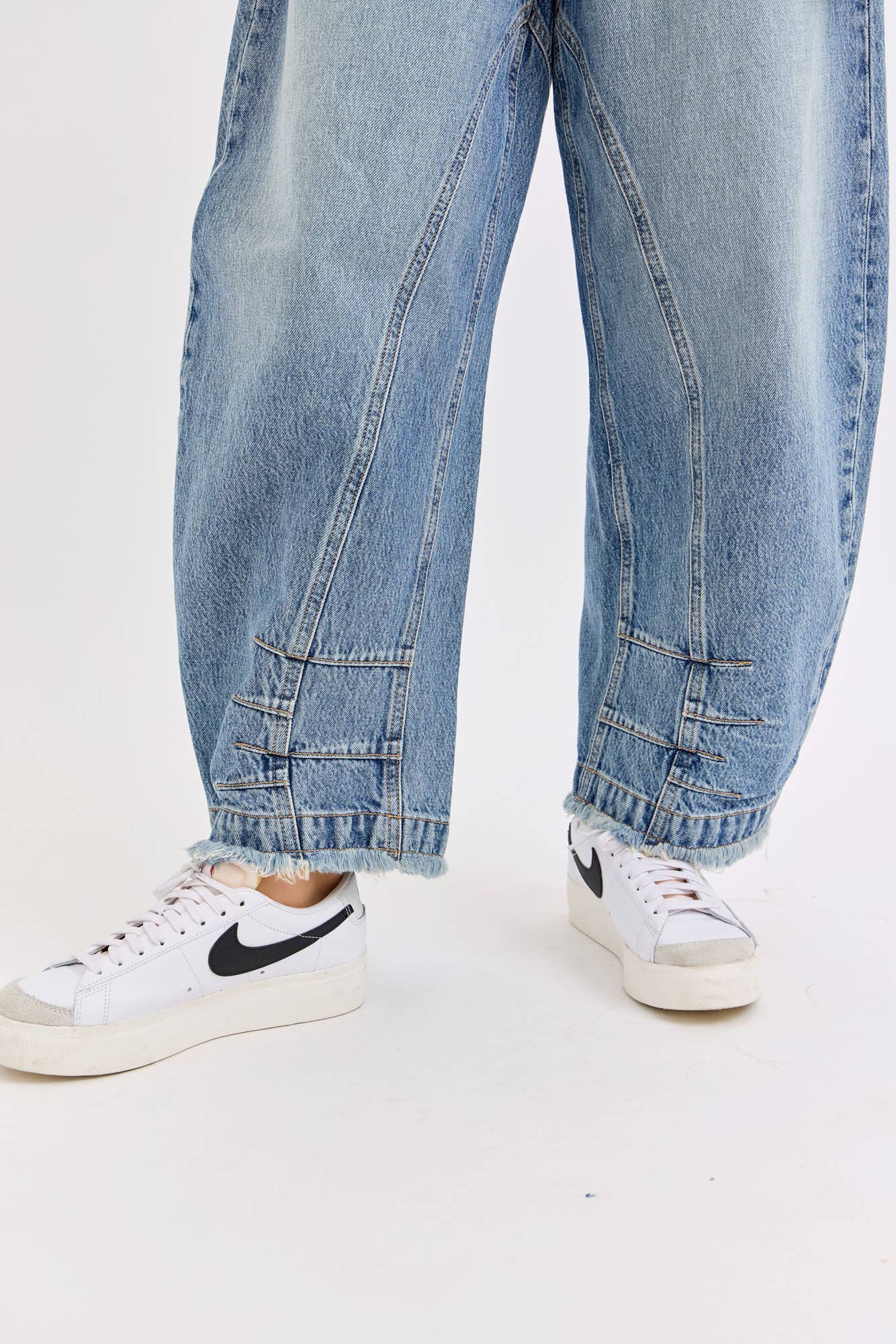 Mid Rise Barrel Leg with Seam Details Cello Jean - WV79880BR-M
