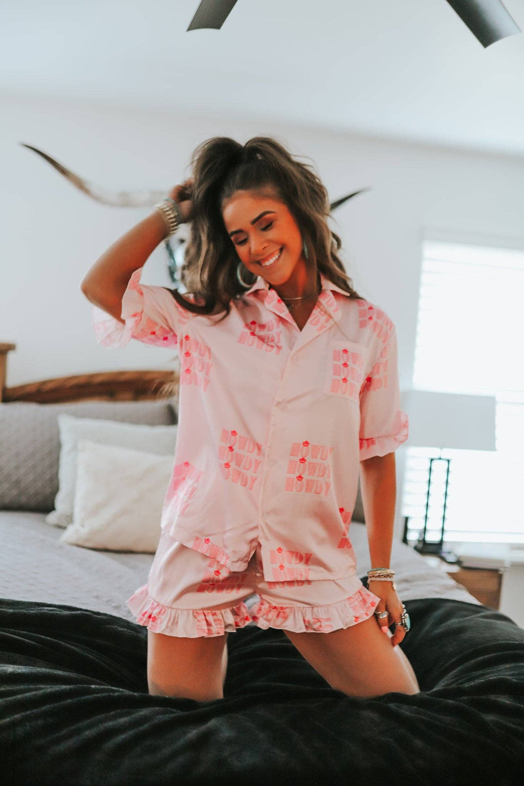 Say Howdy in Pink