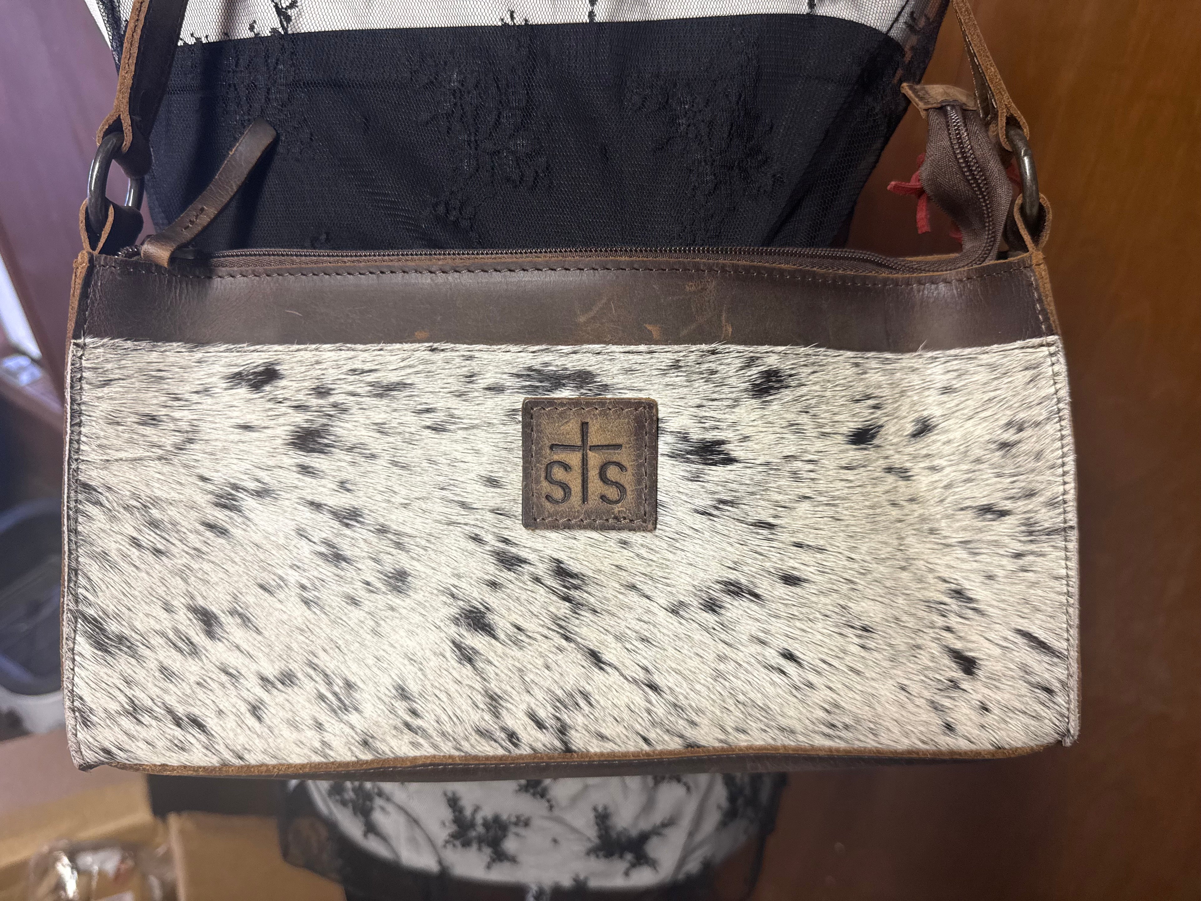 STS Cowhide Bailey Bag