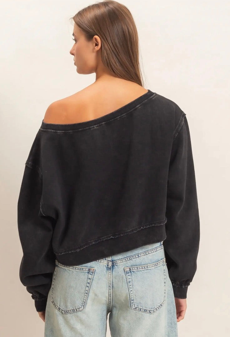 Off the Shoulder Raw Hem