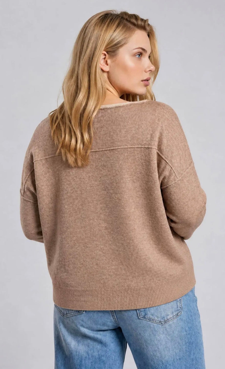 Plus-Contrast Trim Off Shoulder Sweater