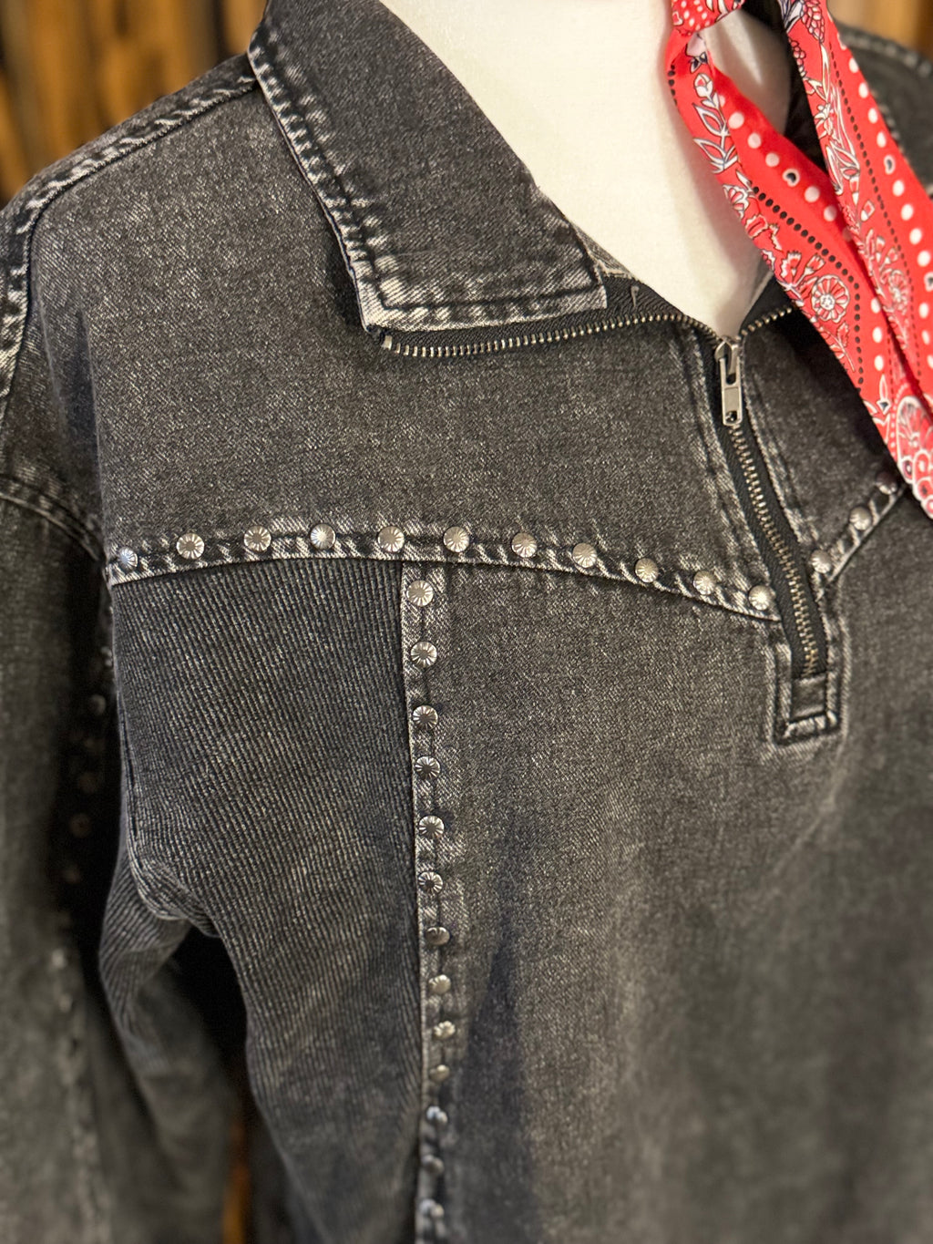 Studded Creek 1/4 Zip Midnight