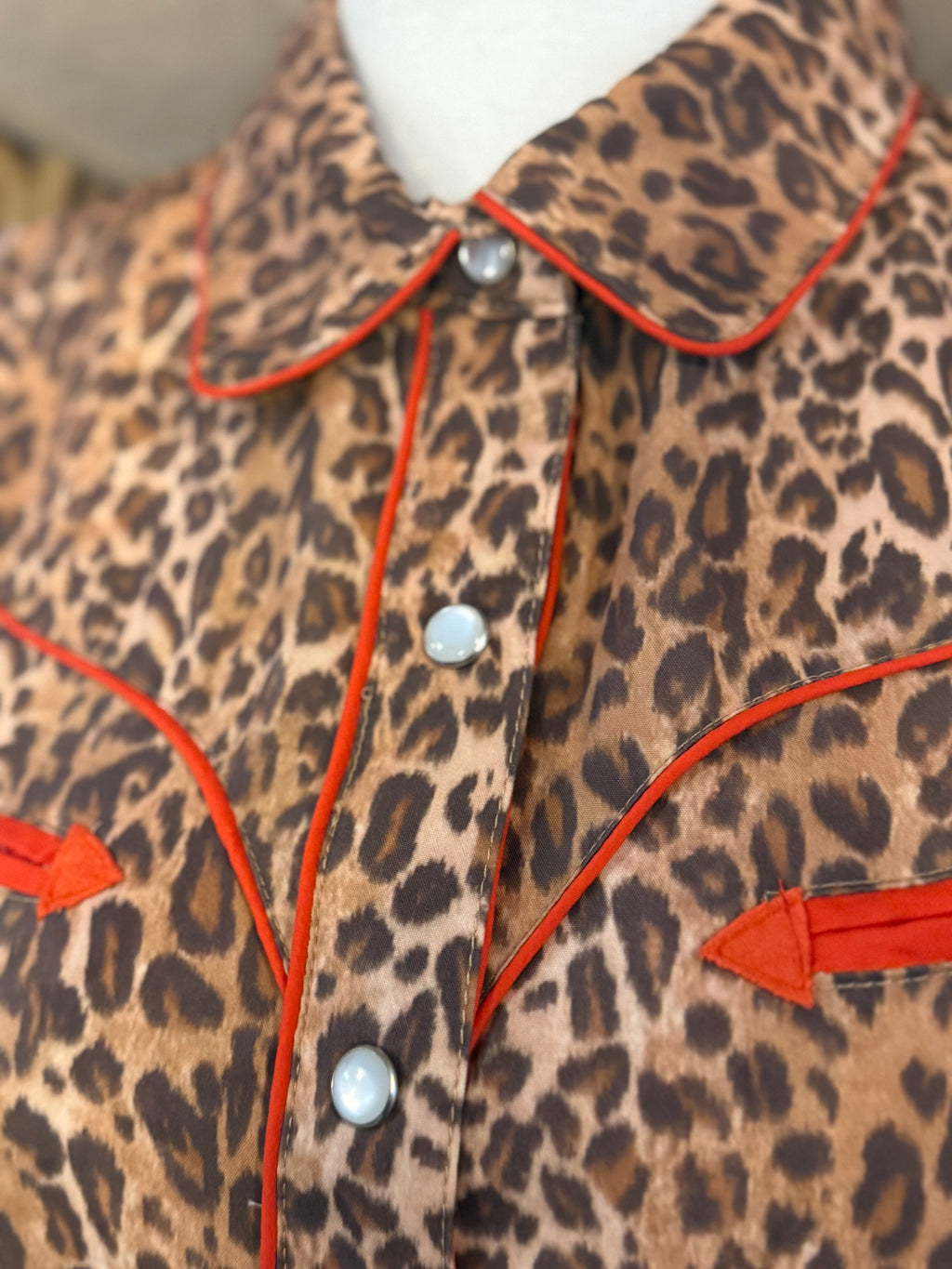 Leopard Print Pearl Snap Short Sleeve
