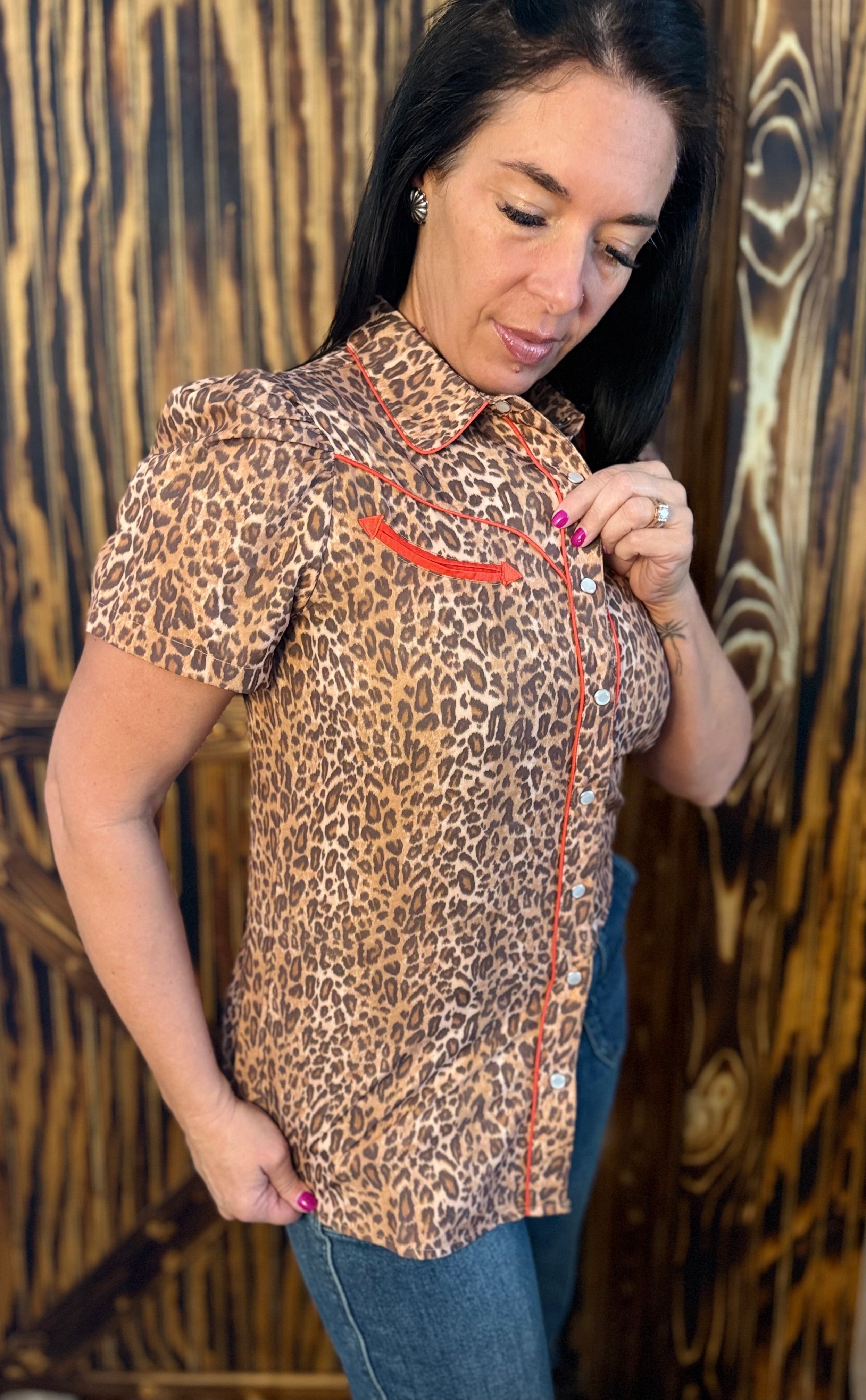 Leopard Print Pearl Snap Short Sleeve