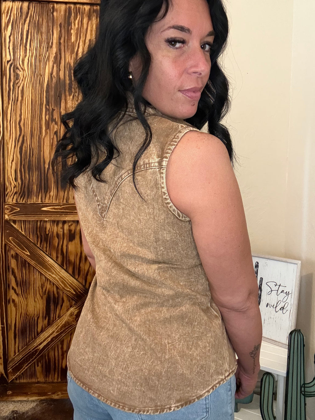 Camel Denim Mineral Wash Sleeveless Pearl Snap Top