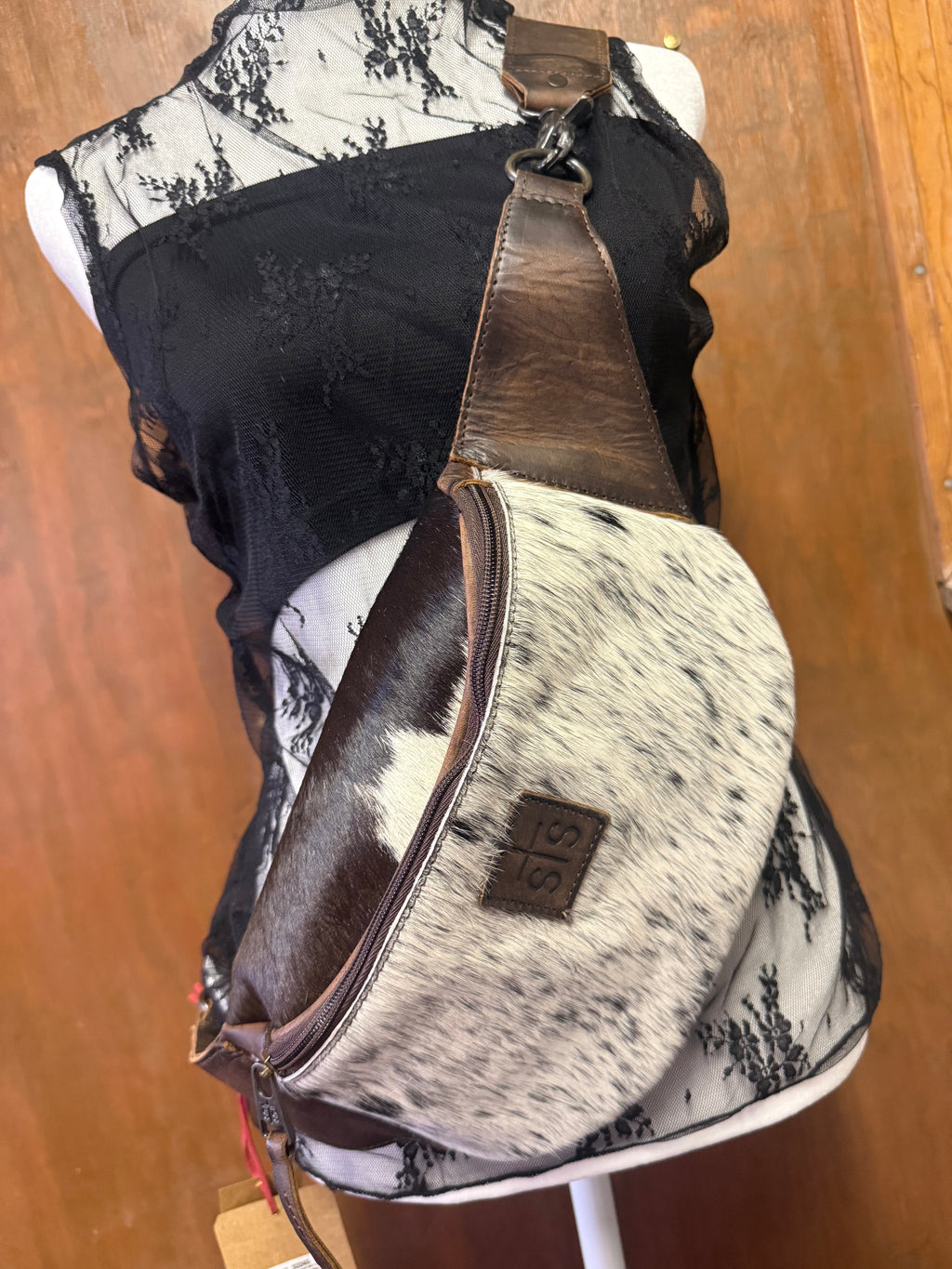 STS Roswell Cowhide Hildy Belt Bag