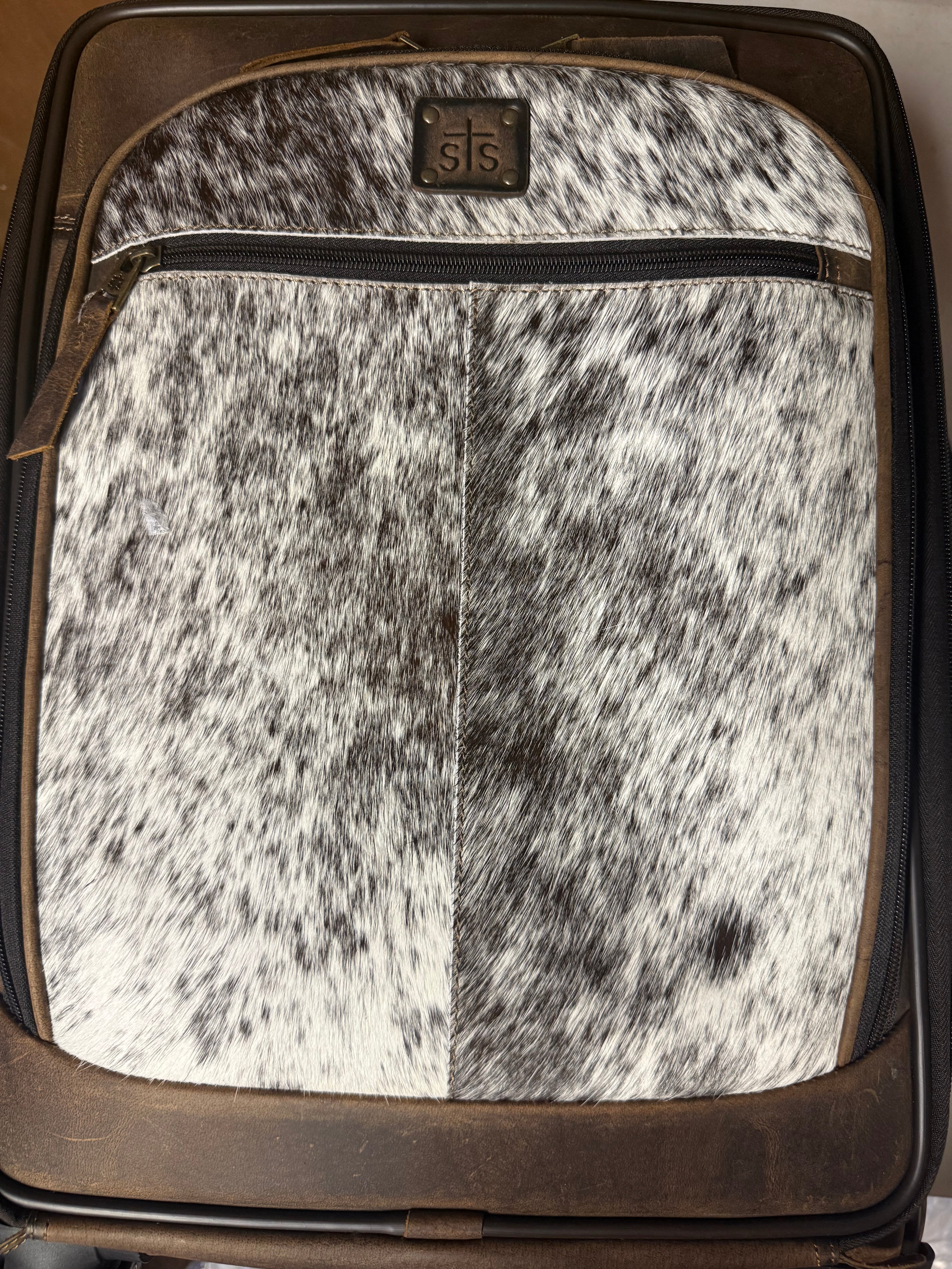 STS Cowhide Rolling Bag