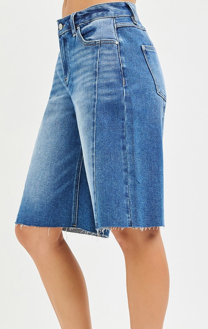 Slouchy Seamed Jorts RDS6461