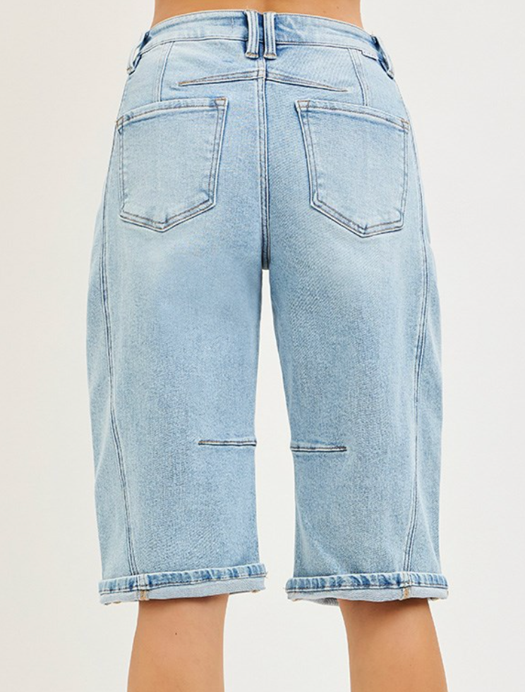 Slouchy Barrel Shorts with Cuffed Hem RDS6356
