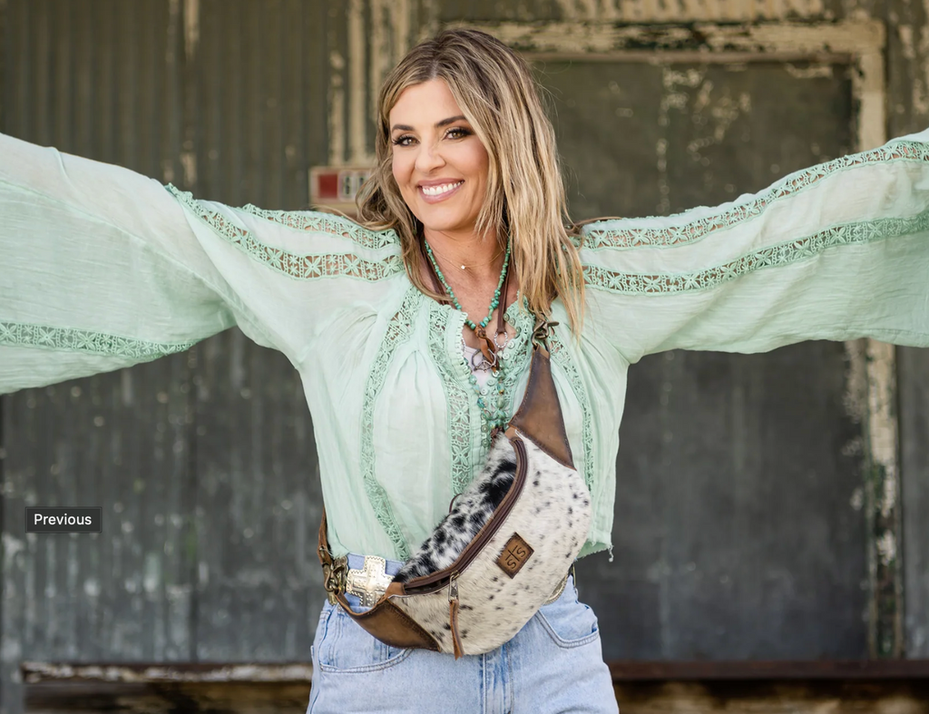 STS Roswell Cowhide Hildy Belt Bag