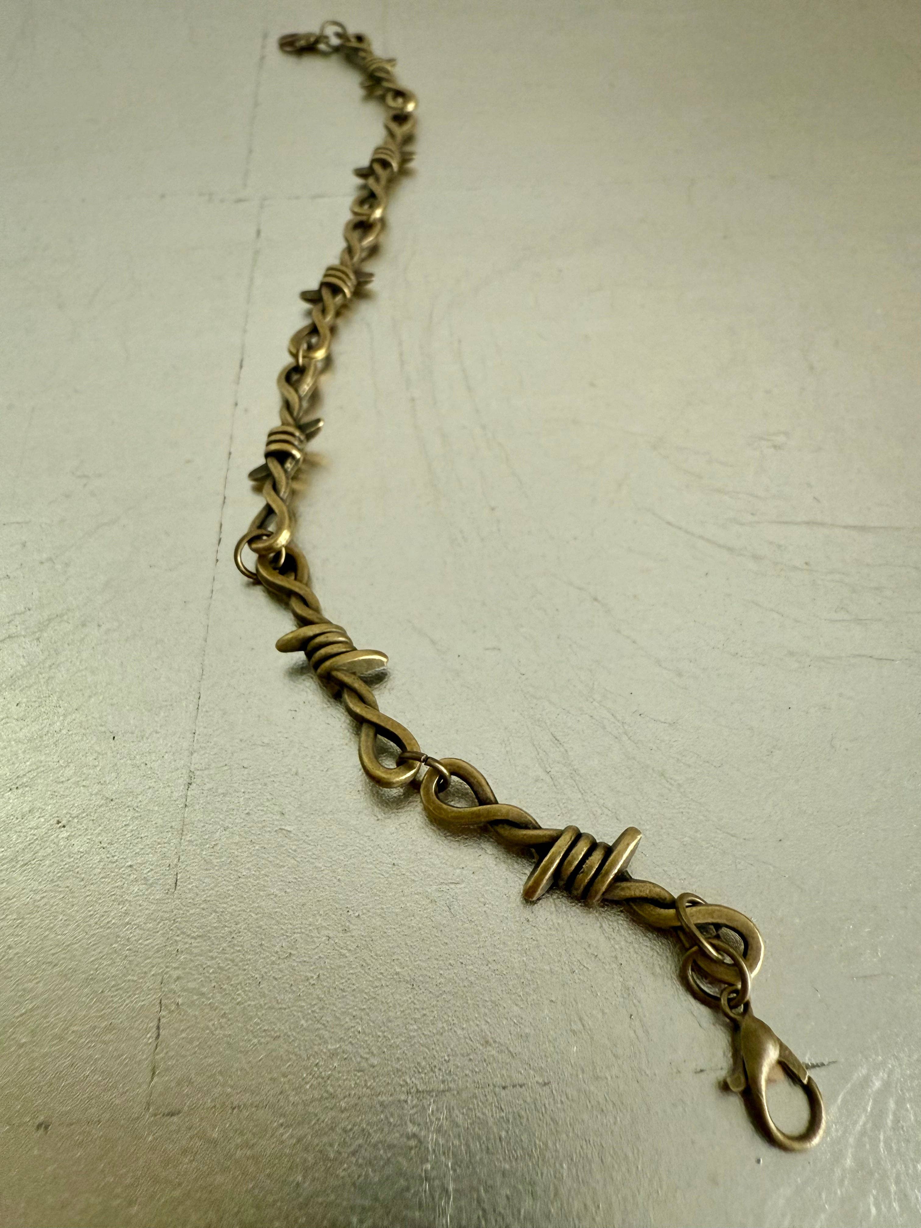 Bronze Barbed Wire Trucker Hat Chain
